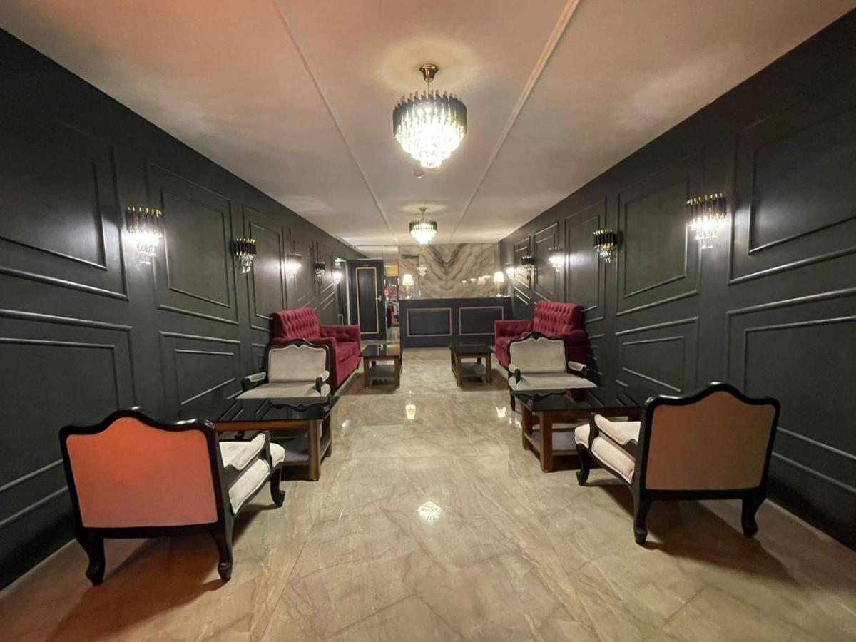 Gulf Hotel Mumbai- The Boutique Hotel Colaba Mumbai Exterior foto