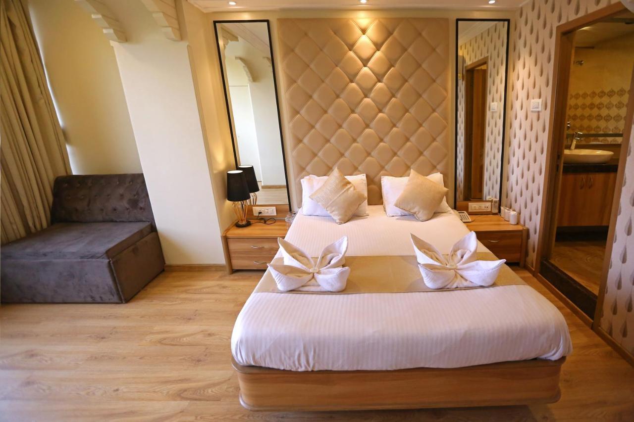 Gulf Hotel Mumbai- The Boutique Hotel Colaba Mumbai Exterior foto