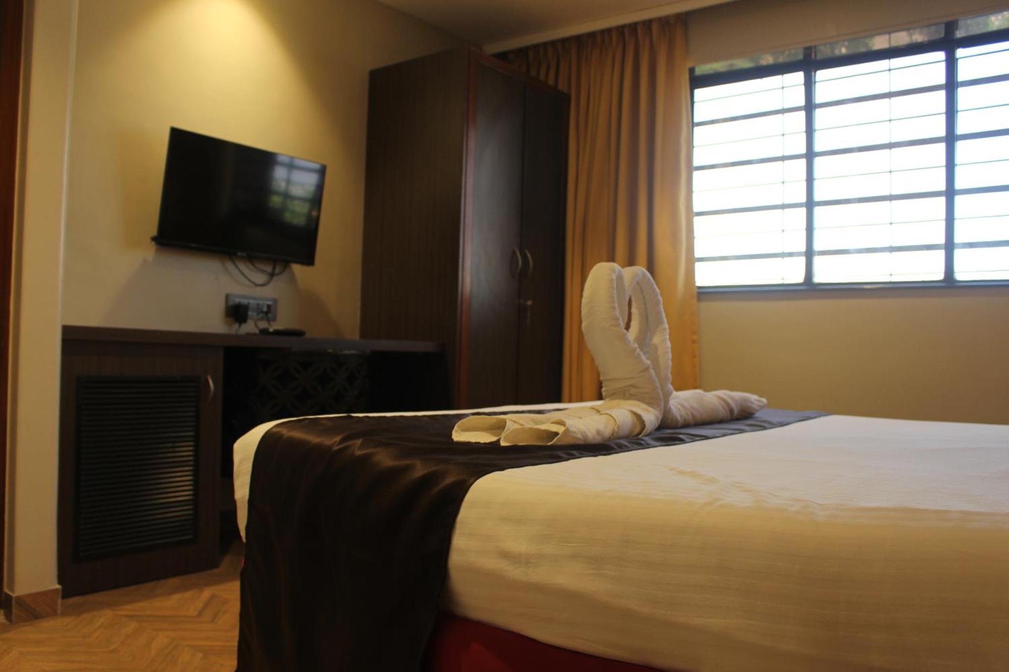 Gulf Hotel Mumbai- The Boutique Hotel Colaba Mumbai Exterior foto
