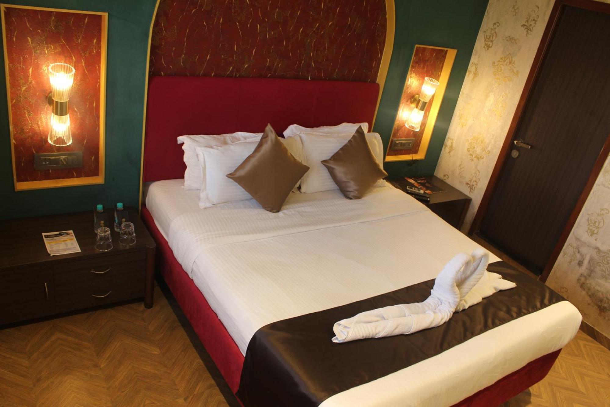 Gulf Hotel Mumbai- The Boutique Hotel Colaba Mumbai Exterior foto