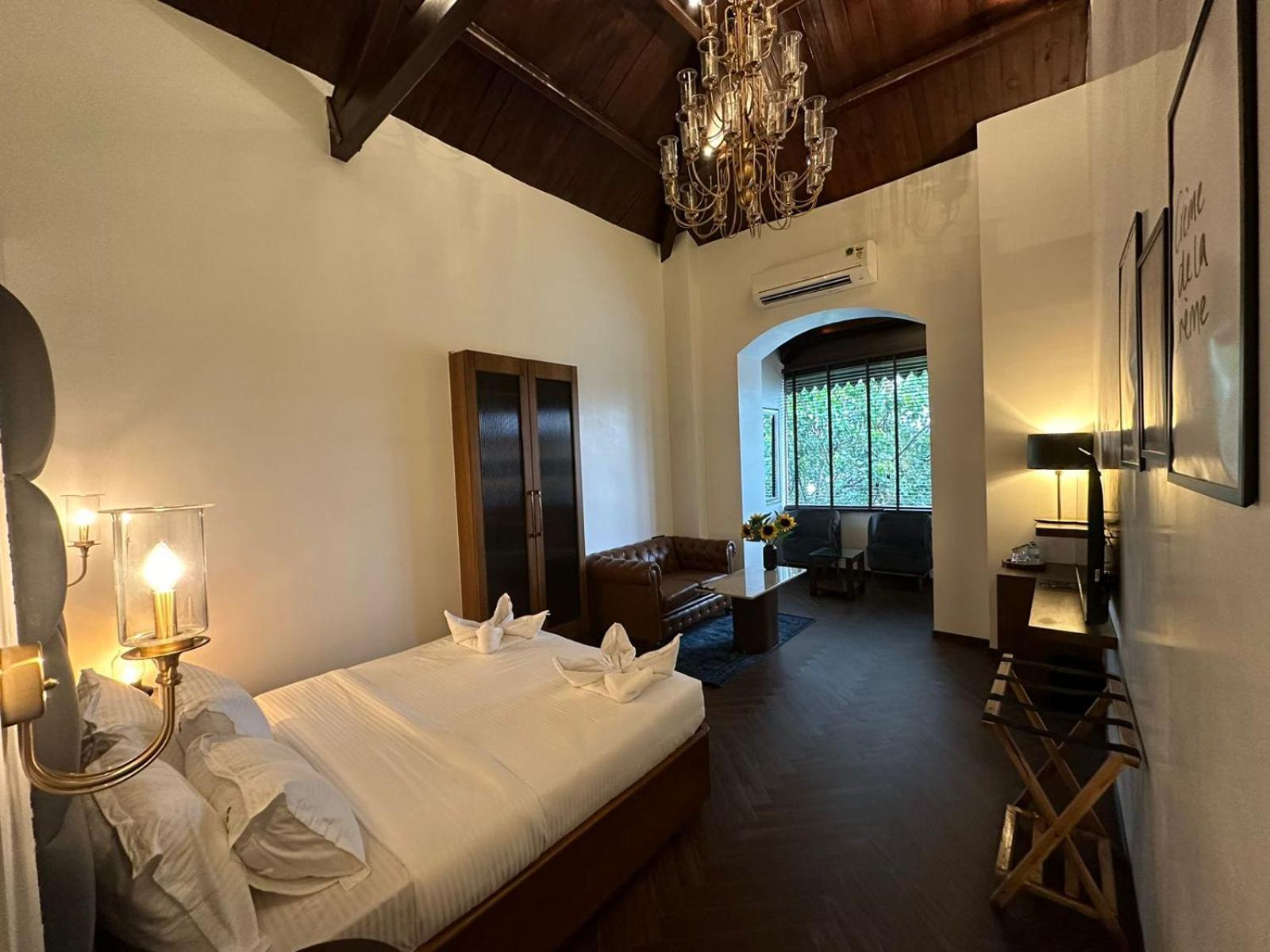 Gulf Hotel Mumbai- The Boutique Hotel Colaba Mumbai Exterior foto